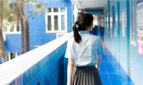 兰西如何找到一个可以帮助我生孩子的女人？